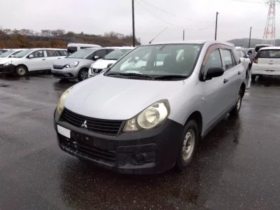 Mitsubishi LANCER VAN