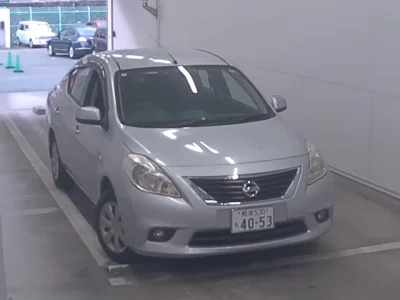 Nissan LATIO  с аукциона в Японии