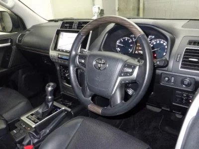 Toyota LAND CRUISER PRADO  с аукциона в Японии