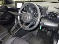 Toyota YARIS лот № 1095 оценка 4  с аукциона в Японии 2