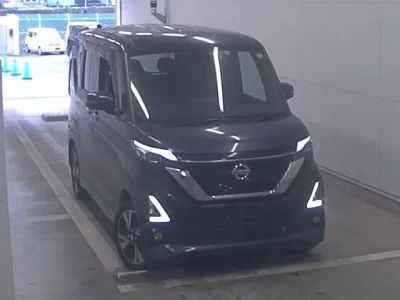 Nissan ROOX  с аукциона в Японии