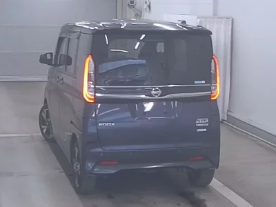 Nissan ROOX  с аукциона в Японии