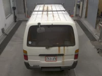 Toyota HIACE VAN лот № 1139 оценка R  с аукциона в Японии 6