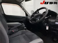 Nissan CARAVAN VAN лот № 30 оценка R  с аукциона в Японии 2