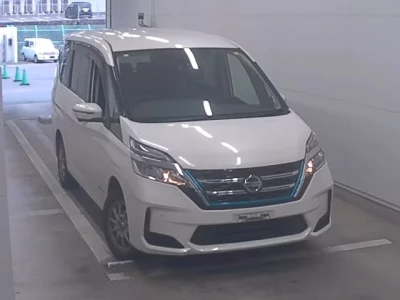 Nissan SERENA  с аукциона в Японии