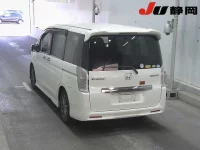 Honda STEP WAGON лот № 501 оценка R  с аукциона в Японии 1