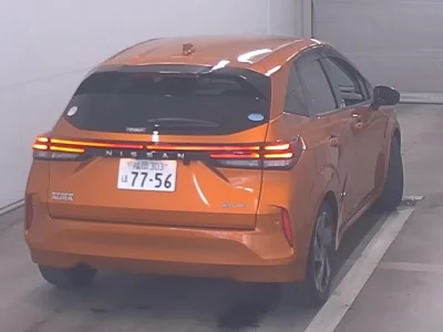 Nissan AURA  с аукциона в Японии