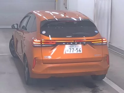 Nissan AURA  с аукциона в Японии