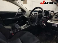 Mazda AXELA лот № 521 оценка 3  с аукциона в Японии 2