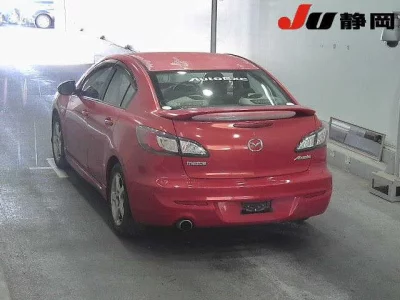 Mazda AXELA  с аукциона в Японии