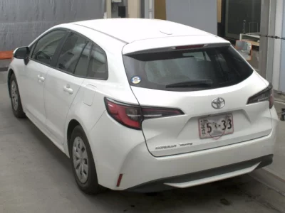Toyota COROLLA TOURING  с аукциона в Японии
