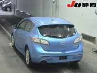 Mazda AXELA лот № 525 оценка 3.5  с аукциона в Японии 1