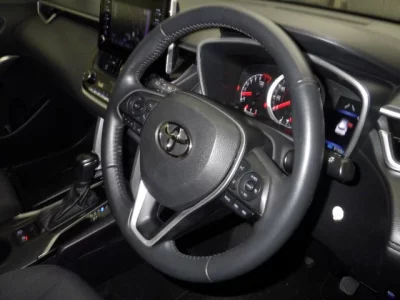 Toyota COROLLA CROSS  с аукциона в Японии