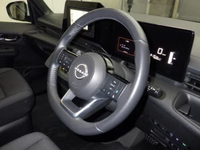 Nissan SERENA  с аукциона в Японии