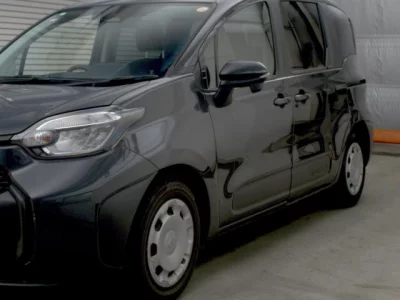 Toyota SIENTA  с аукциона в Японии