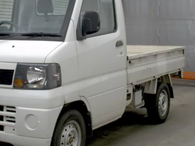 Nissan CLIPPER TRUCK