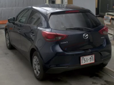 Mazda MAZDA2  с аукциона в Японии