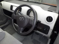 Toyota PASSO лот № 3018 оценка 3.5  с аукциона в Японии 2
