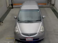 Honda FIT лот № 3022 оценка 4  с аукциона в Японии 5