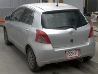 Toyota VITZ лот № 3028 оценка R  с аукциона в Японии 1
