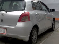 Toyota VITZ лот № 3028 оценка R  с аукциона в Японии 4