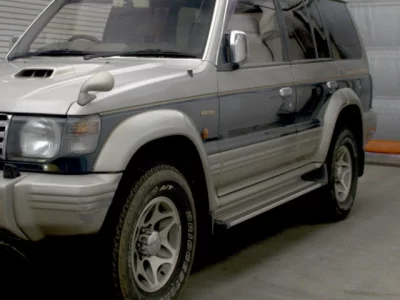 Mitsubishi PAJERO  с аукциона в Японии