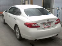 Nissan FUGA лот № 3047 оценка 4  с аукциона в Японии 1