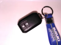 Suzuki SWIFT лот № 3050 оценка 6  с аукциона в Японии 9