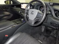 Lexus LS лот № 2053 оценка 4  с аукциона в Японии 2