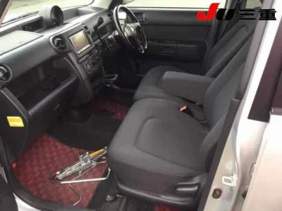 Toyota BB  с аукциона в Японии