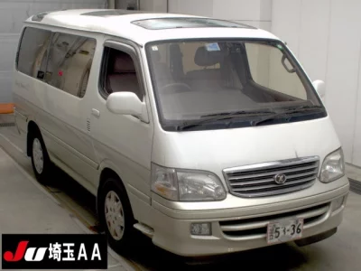 Toyota HIACE  с аукциона в Японии