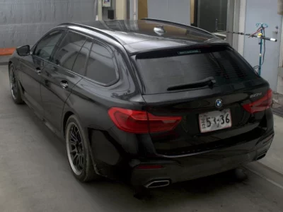 BMW 5-Series  с аукциона в Японии