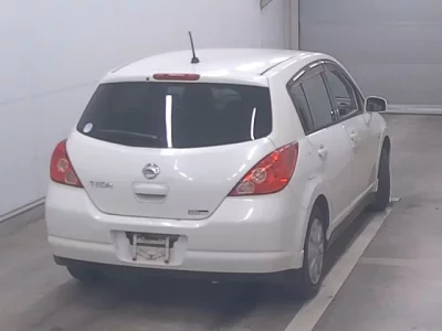 Nissan TIIDA  с аукциона в Японии