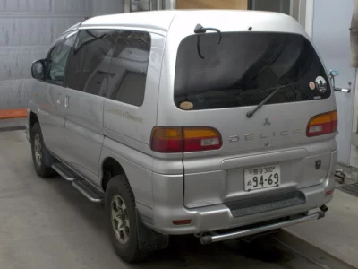 Mitsubishi DELICA  с аукциона в Японии