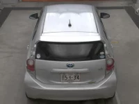 Toyota AQUA лот № 3099 оценка 3  с аукциона в Японии 6