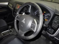 Mitsubishi OUTLANDER лот № 3123 оценка 3.5  с аукциона в Японии 2
