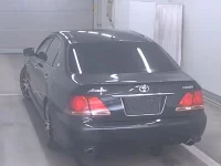 Toyota CROWN лот № 4045 оценка R  с аукциона в Японии 1