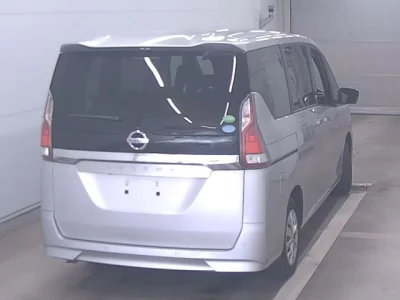Nissan SERENA  с аукциона в Японии