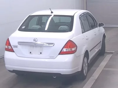 Nissan TIIDA LATIO