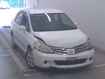 Nissan TIIDA LATIO