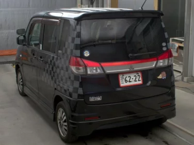 Mitsubishi DELICA D2