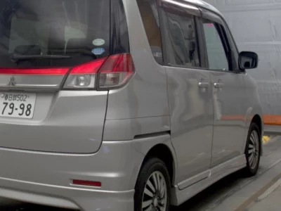 Mitsubishi DELICA D2