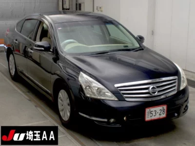 Nissan TEANA  с аукциона в Японии