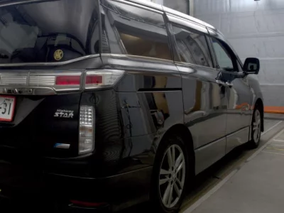 Nissan ELGRAND  с аукциона в Японии