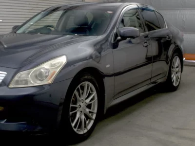 Nissan SKYLINE  с аукциона в Японии