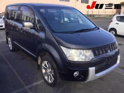 Mitsubishi DELICA D5