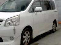 Toyota NOAH лот № 17062 оценка R  с аукциона в Японии 2