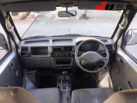 Mitsubishi MINICAB VAN лот № 8041 оценка R  с аукциона в Японии 7