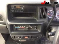 Daihatsu HIJET VAN лот № 8048 оценка 3  с аукциона в Японии 10
