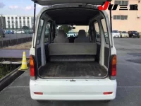 Daihatsu HIJET VAN лот № 8048 оценка 3  с аукциона в Японии 6